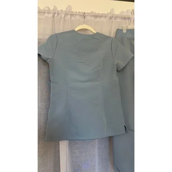 FIGS Women’s Medical Scrubs Top & Pants Gray XS - Picture 4 of 8